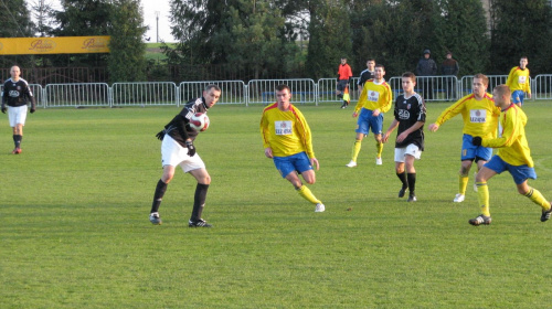 Piast Tuczempy - Pogoń Leżajsk (1:1), 11.11.2011 r. - IV liga podkarpacka #IVLiga #lezajsk #lezajsktm #leżajsk #piast #PiłkaNożna #pogon #pogoń #PogońLeżajsk #seniorzy #sport #tuczempy