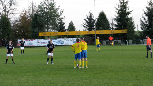 Piast Tuczempy - Pogoń Leżajsk (1:1), 11.11.2011 r. - IV liga podkarpacka #IVLiga #lezajsk #lezajsktm #leżajsk #piast #PiłkaNożna #pogon #pogoń #PogońLeżajsk #seniorzy #sport #tuczempy