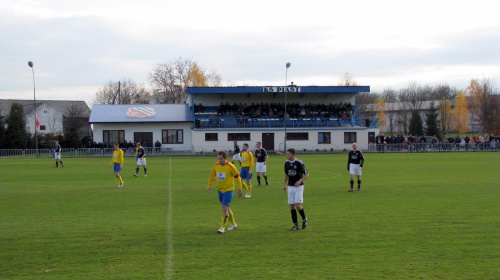 Piast Tuczempy - Pogoń Leżajsk (1:1), 11.11.2011 r. - IV liga podkarpacka #IVLiga #lezajsk #lezajsktm #leżajsk #piast #PiłkaNożna #pogon #pogoń #PogońLeżajsk #seniorzy #sport #tuczempy