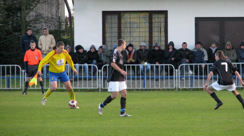 Piast Tuczempy - Pogoń Leżajsk (1:1), 11.11.2011 r. - IV liga podkarpacka #IVLiga #lezajsk #lezajsktm #leżajsk #piast #PiłkaNożna #pogon #pogoń #PogońLeżajsk #seniorzy #sport #tuczempy