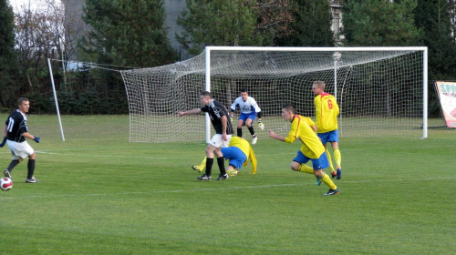 Piast Tuczempy - Pogoń Leżajsk (1:1), 11.11.2011 r. - IV liga podkarpacka #IVLiga #lezajsk #lezajsktm #leżajsk #piast #PiłkaNożna #pogon #pogoń #PogońLeżajsk #seniorzy #sport #tuczempy