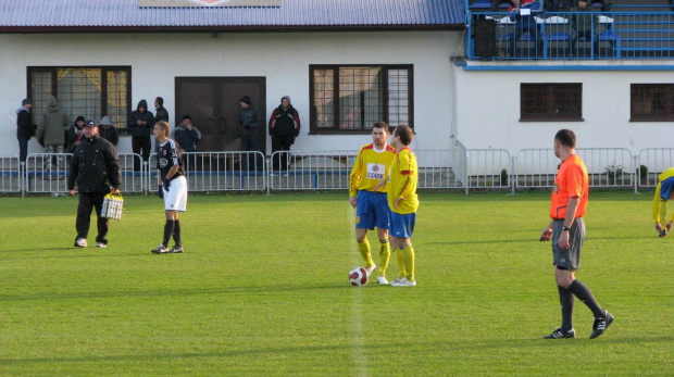 Piast Tuczempy - Pogoń Leżajsk (1:1), 11.11.2011 r. - IV liga podkarpacka #IVLiga #lezajsk #lezajsktm #leżajsk #piast #PiłkaNożna #pogon #pogoń #PogońLeżajsk #seniorzy #sport #tuczempy