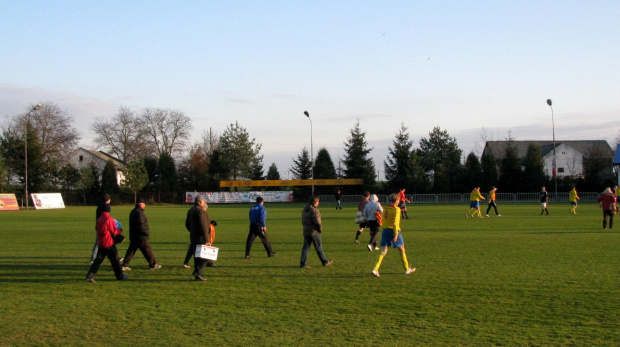 Piast Tuczempy - Pogoń Leżajsk (1:1), 11.11.2011 r. - IV liga podkarpacka #IVLiga #lezajsk #lezajsktm #leżajsk #piast #PiłkaNożna #pogon #pogoń #PogońLeżajsk #seniorzy #sport #tuczempy