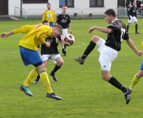 Piast Tuczempy - Pogoń Leżajsk (1:1), 11.11.2011 r. - IV liga podkarpacka #IVLiga #lezajsk #lezajsktm #leżajsk #piast #PiłkaNożna #pogon #pogoń #PogońLeżajsk #seniorzy #sport #tuczempy