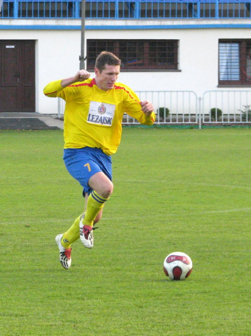 Piast Tuczempy - Pogoń Leżajsk (1:1), 11.11.2011 r. - IV liga podkarpacka #IVLiga #lezajsk #lezajsktm #leżajsk #piast #PiłkaNożna #pogon #pogoń #PogońLeżajsk #seniorzy #sport #tuczempy