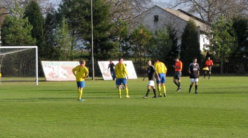 Piast Tuczempy - Pogoń Leżajsk (1:1), 11.11.2011 r. - IV liga podkarpacka #IVLiga #lezajsk #lezajsktm #leżajsk #piast #PiłkaNożna #pogon #pogoń #PogońLeżajsk #seniorzy #sport #tuczempy