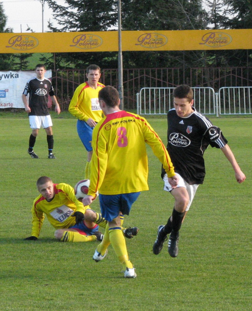 Piast Tuczempy - Pogoń Leżajsk (1:1), 11.11.2011 r. - IV liga podkarpacka #IVLiga #lezajsk #lezajsktm #leżajsk #piast #PiłkaNożna #pogon #pogoń #PogońLeżajsk #seniorzy #sport #tuczempy