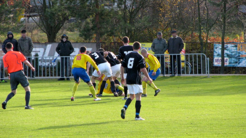 Piast Tuczempy - Pogoń Leżajsk (1:1), 11.11.2011 r. - IV liga podkarpacka #IVLiga #lezajsk #lezajsktm #leżajsk #piast #PiłkaNożna #pogon #pogoń #PogońLeżajsk #seniorzy #sport #tuczempy