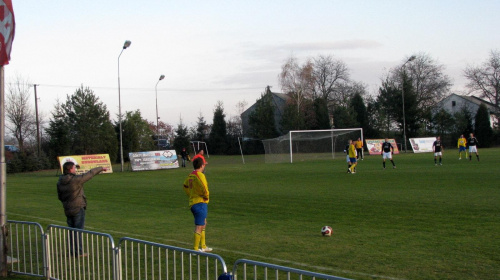 Piast Tuczempy - Pogoń Leżajsk (1:1), 11.11.2011 r. - IV liga podkarpacka #IVLiga #lezajsk #lezajsktm #leżajsk #piast #PiłkaNożna #pogon #pogoń #PogońLeżajsk #seniorzy #sport #tuczempy