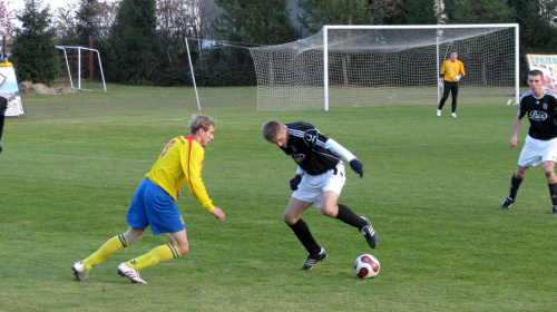 Piast Tuczempy - Pogoń Leżajsk (1:1), 11.11.2011 r. - IV liga podkarpacka #IVLiga #lezajsk #lezajsktm #leżajsk #piast #PiłkaNożna #pogon #pogoń #PogońLeżajsk #seniorzy #sport #tuczempy