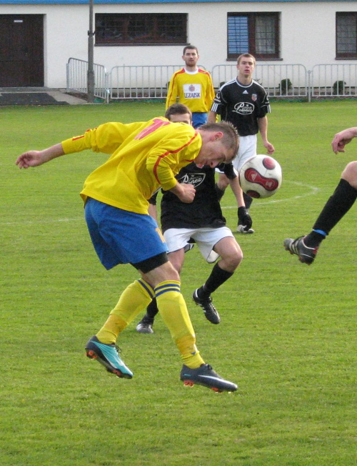 Piast Tuczempy - Pogoń Leżajsk (1:1), 11.11.2011 r. - IV liga podkarpacka #IVLiga #lezajsk #lezajsktm #leżajsk #piast #PiłkaNożna #pogon #pogoń #PogońLeżajsk #seniorzy #sport #tuczempy