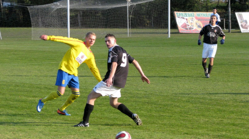 Piast Tuczempy - Pogoń Leżajsk (1:1), 11.11.2011 r. - IV liga podkarpacka #IVLiga #lezajsk #lezajsktm #leżajsk #piast #PiłkaNożna #pogon #pogoń #PogońLeżajsk #seniorzy #sport #tuczempy