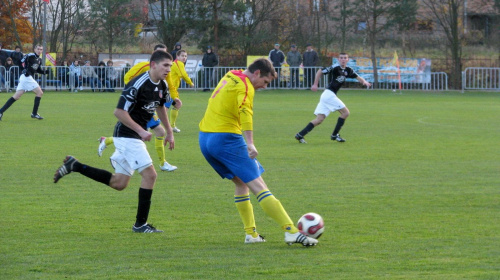 Piast Tuczempy - Pogoń Leżajsk (1:1), 11.11.2011 r. - IV liga podkarpacka #IVLiga #lezajsk #lezajsktm #leżajsk #piast #PiłkaNożna #pogon #pogoń #PogońLeżajsk #seniorzy #sport #tuczempy