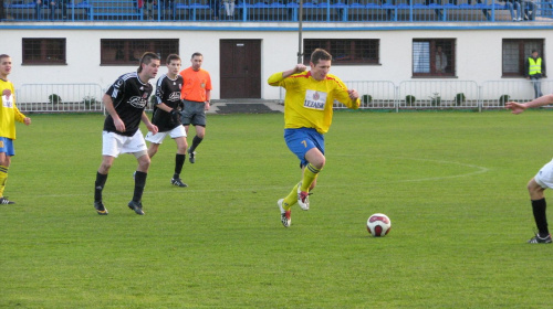 Piast Tuczempy - Pogoń Leżajsk (1:1), 11.11.2011 r. - IV liga podkarpacka #IVLiga #lezajsk #lezajsktm #leżajsk #piast #PiłkaNożna #pogon #pogoń #PogońLeżajsk #seniorzy #sport #tuczempy