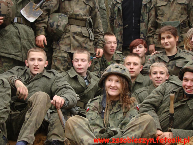 W listopadzie 2012 na kolejnym zgrupowaniu spotkały się klasy wojskowe funkcjonujące w Zespole Szkół im. Kajetana hr. Kickiego w Sobieszynie-Brzozowej #Sobieszyn #Brzozowa #KlasaWojskowa