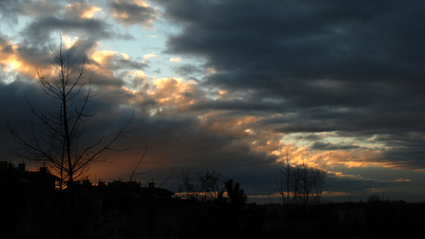 Zachód słońca nad Krakowem 27 grudnia 2012