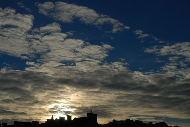 Błękitne niebo nad Krakowem - 3 stycznia 2012 :)