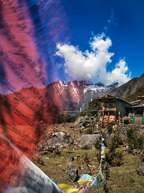 swiatynia buddyjska #góry #Himalaje #ludzie #natura #Nepal #przyroda
