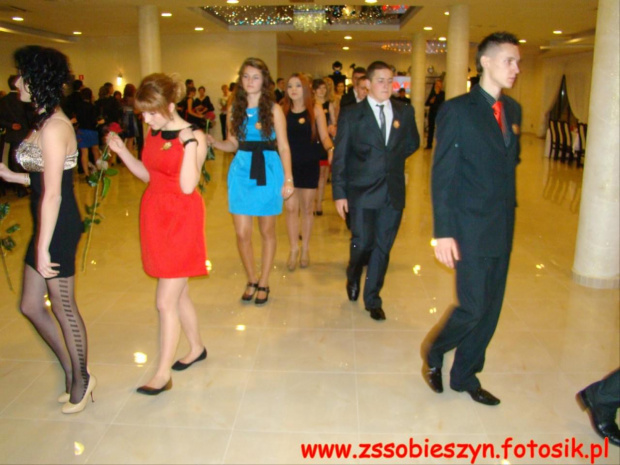 Studniówka klasy 3 LO- fot. częsci oficjalnej Michał Sokołowski #Sobieszyn #Brzozowa #Studniówka