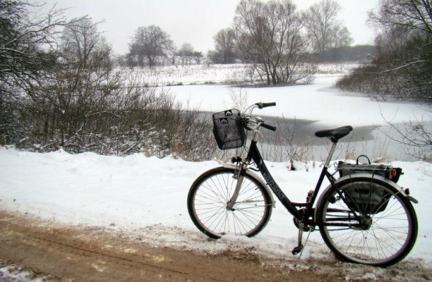 rowerkiem po zimowych dróżkach...