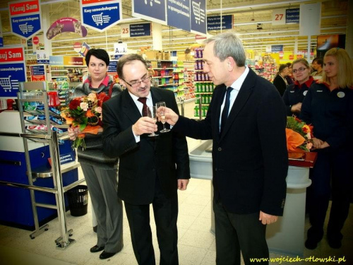 Otwarcie TESCO Extra w Suwałkach (dla VIPów i mediów); 400. sklepu tej sieci w Polsce; 17.11.2011 #TESCOExtra #Suwałki #otwarcie