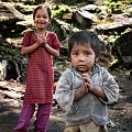 sympatyczne rodzeństwo #gory #Himalaje #ludzie #natura #Nepal #przyroda