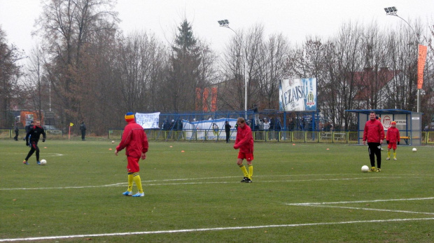 Pogoń Leżajsk - Stal Mielec (3:2), 19.11.2011 r. - 1/2 Okręgowego Pucharu Polski #lezajsk #lezajsktm #leżajsk #mielec #PiłkaNożna #pogon #pogoń #PogońLeżajsk #sport #stal #StalMielec