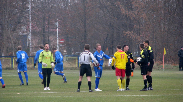 Pogoń Leżajsk - Stal Mielec (3:2), 19.11.2011 r. - 1/2 Okręgowego Pucharu Polski #lezajsk #lezajsktm #leżajsk #mielec #PiłkaNożna #pogon #pogoń #PogońLeżajsk #sport #stal #StalMielec