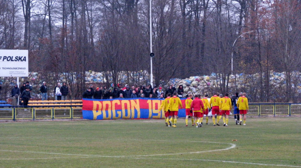 Pogoń Leżajsk - Stal Mielec (3:2), 19.11.2011 r. - 1/2 Okręgowego Pucharu Polski #lezajsk #lezajsktm #leżajsk #mielec #PiłkaNożna #pogon #pogoń #PogońLeżajsk #sport #stal #StalMielec