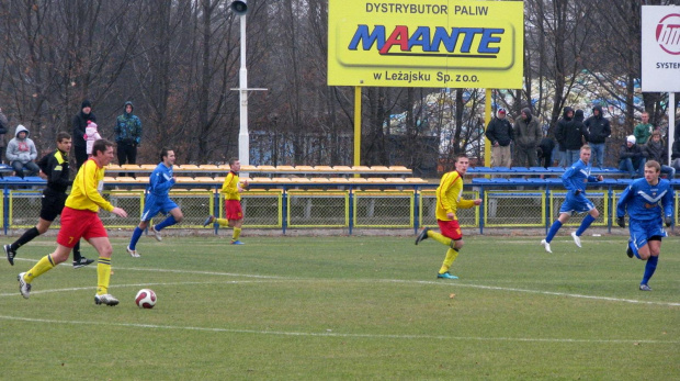 Pogoń Leżajsk - Stal Mielec (3:2), 19.11.2011 r. - 1/2 Okręgowego Pucharu Polski #lezajsk #lezajsktm #leżajsk #mielec #PiłkaNożna #pogon #pogoń #PogońLeżajsk #sport #stal #StalMielec