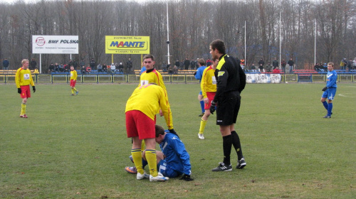 Pogoń Leżajsk - Stal Mielec (3:2), 19.11.2011 r. - 1/2 Okręgowego Pucharu Polski #lezajsk #lezajsktm #leżajsk #mielec #PiłkaNożna #pogon #pogoń #PogońLeżajsk #sport #stal #StalMielec