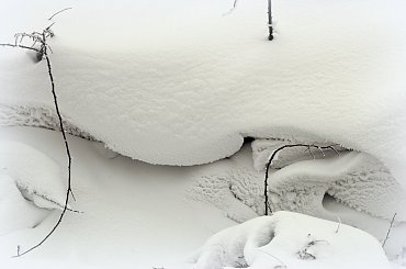 wczoraj byłam na wsi i tak było po drodze ... #Chomiąża #śnieg #wieś #zaspy #zima