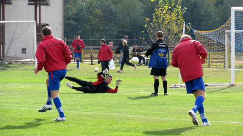 Pogoń Leżajsk - Czuwaj Przemyśl (2:2), 08.10.2011 r. - IV liga podkarpacka #czuwaj #CzuwajPrzemyśl #lezajsk #lezajsktm #leżajsk #PiłkaNożna #pogon #pogoń #PogońLeżajsk #przeworsk #sport