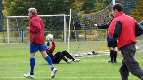 Pogoń Leżajsk - Czuwaj Przemyśl (2:2), 08.10.2011 r. - IV liga podkarpacka #czuwaj #CzuwajPrzemyśl #lezajsk #lezajsktm #leżajsk #PiłkaNożna #pogon #pogoń #PogońLeżajsk #przeworsk #sport