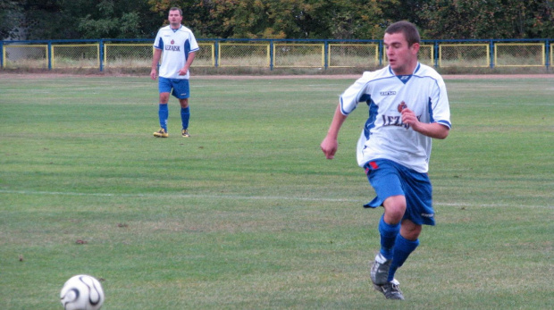 Pogoń Leżajsk - Czuwaj Przemyśl (2:2), 08.10.2011 r. - IV liga podkarpacka #czuwaj #CzuwajPrzemyśl #lezajsk #lezajsktm #leżajsk #PiłkaNożna #pogon #pogoń #PogońLeżajsk #przeworsk #sport