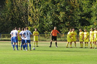 Pogoń Leżajsk - Czuwaj Przemyśl (2:2), 08.10.2011 r. - IV liga podkarpacka #czuwaj #CzuwajPrzemyśl #lezajsk #lezajsktm #leżajsk #PiłkaNożna #pogon #pogoń #PogońLeżajsk #przeworsk #sport