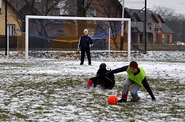 Pogoń Leżajsk - Huragan Gniewczyna (3:1), 22.02.2013 r. - Juniorzy starsi i młodsi #pogoń #pogon #leżajsk #lezajsk #PogońLeżajsk #lezajsktm #gniewczyna #HuraganGniewczyna