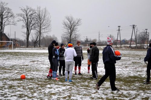 Pogoń Leżajsk - Huragan Gniewczyna (3:1), 22.02.2013 r. - Juniorzy starsi i młodsi #pogoń #pogon #leżajsk #lezajsk #PogońLeżajsk #lezajsktm #gniewczyna #HuraganGniewczyna