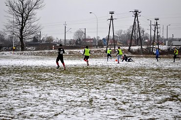 Pogoń Leżajsk - Huragan Gniewczyna (3:1), 22.02.2013 r. - Juniorzy starsi i młodsi #pogoń #pogon #leżajsk #lezajsk #PogońLeżajsk #lezajsktm #gniewczyna #HuraganGniewczyna