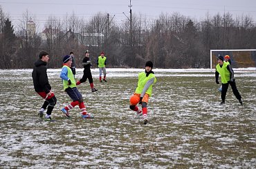 Pogoń Leżajsk - Huragan Gniewczyna (3:1), 22.02.2013 r. - Juniorzy starsi i młodsi #pogoń #pogon #leżajsk #lezajsk #PogońLeżajsk #lezajsktm #gniewczyna #HuraganGniewczyna