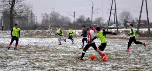 Pogoń Leżajsk - Huragan Gniewczyna (3:1), 22.02.2013 r. - Juniorzy starsi i młodsi #pogoń #pogon #leżajsk #lezajsk #PogońLeżajsk #lezajsktm #gniewczyna #HuraganGniewczyna