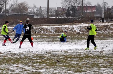 Pogoń Leżajsk - Huragan Gniewczyna (3:1), 22.02.2013 r. - Juniorzy starsi i młodsi #pogoń #pogon #leżajsk #lezajsk #PogońLeżajsk #lezajsktm #gniewczyna #HuraganGniewczyna