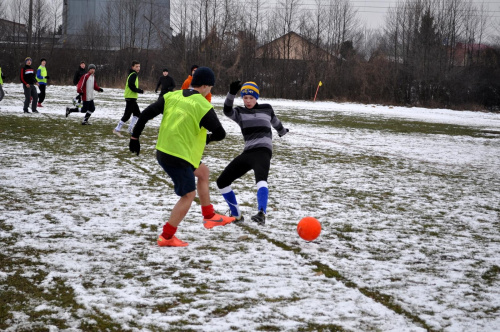 Pogoń Leżajsk - Huragan Gniewczyna (3:1), 22.02.2013 r. - Juniorzy starsi i młodsi #pogoń #pogon #leżajsk #lezajsk #PogońLeżajsk #lezajsktm #gniewczyna #HuraganGniewczyna