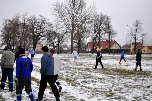 Pogoń Leżajsk - Huragan Gniewczyna (3:1), 22.02.2013 r. - Juniorzy starsi i młodsi #pogoń #pogon #leżajsk #lezajsk #PogońLeżajsk #lezajsktm #gniewczyna #HuraganGniewczyna