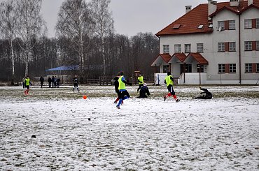 Pogoń Leżajsk - Huragan Gniewczyna (3:1), 22.02.2013 r. - Juniorzy starsi i młodsi #pogoń #pogon #leżajsk #lezajsk #PogońLeżajsk #lezajsktm #gniewczyna #HuraganGniewczyna