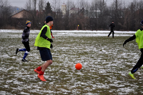 Pogoń Leżajsk - Huragan Gniewczyna (3:1), 22.02.2013 r. - Juniorzy starsi i młodsi #pogoń #pogon #leżajsk #lezajsk #PogońLeżajsk #lezajsktm #gniewczyna #HuraganGniewczyna