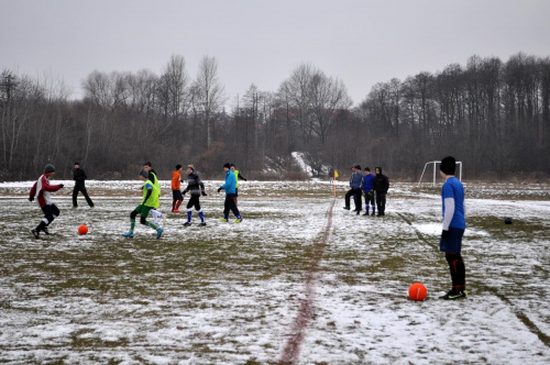 Pogoń Leżajsk - Huragan Gniewczyna (3:1), 22.02.2013 r. - Juniorzy starsi i młodsi #pogoń #pogon #leżajsk #lezajsk #PogońLeżajsk #lezajsktm #gniewczyna #HuraganGniewczyna