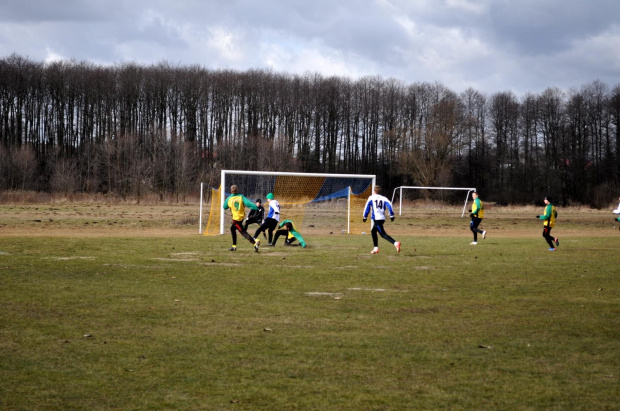 Pogoń Leżajsk - Łada 1945 Biłgoraj (1:1), 02.03.2013 r. - sparing #BiłgorajLezajsktm #lezajsk #leżajsk #łada #pogon #pogoń #PogońLeżajsk #seniorzy