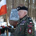 Z flagą narodową mjr d.s. Wiesław Kuca #PttkStaszówOdwet