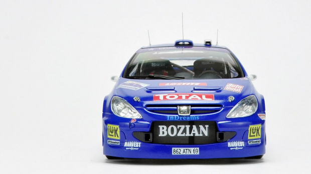 PEUGEOT 307 WRC #1 Kuchar/Dymurski Rajd Barbórka 2009 - AUTOart 1:18